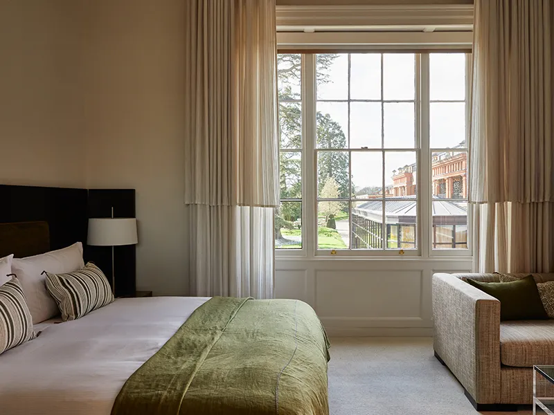 Superior King @ The Grove