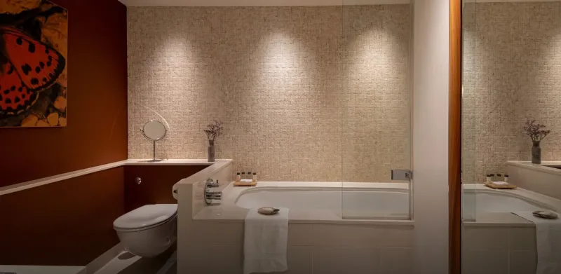 Classic King @ The Grove