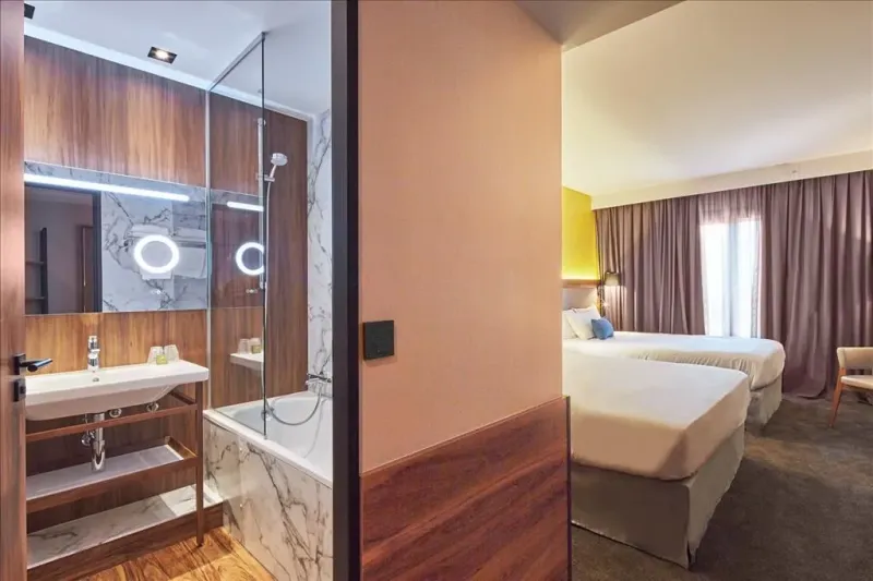 Quadruple Standard @ L Elysee Val D Europe