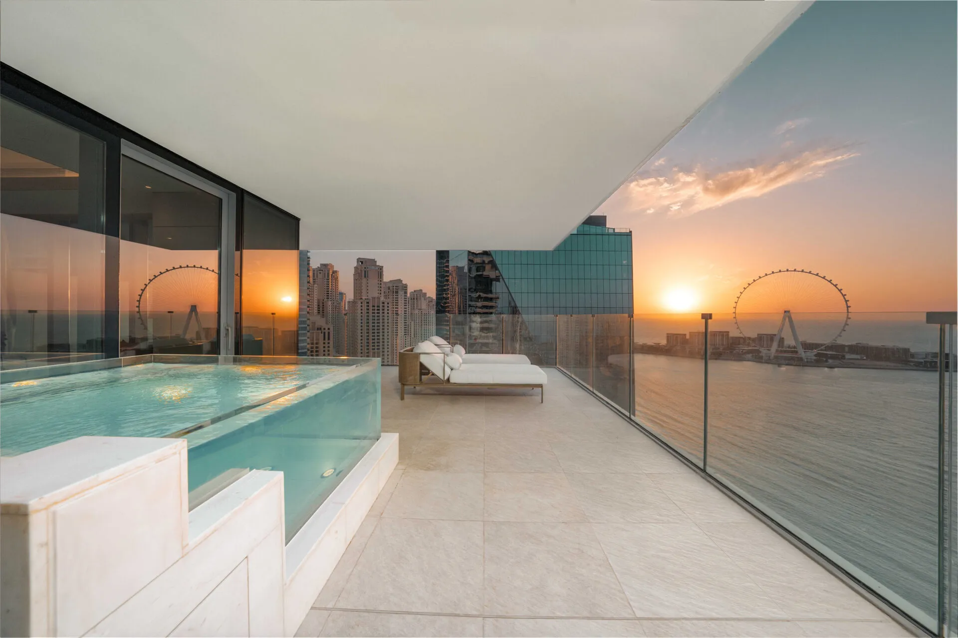 4 Bed Skyline Suite Pools @ Five Luxe Hotel