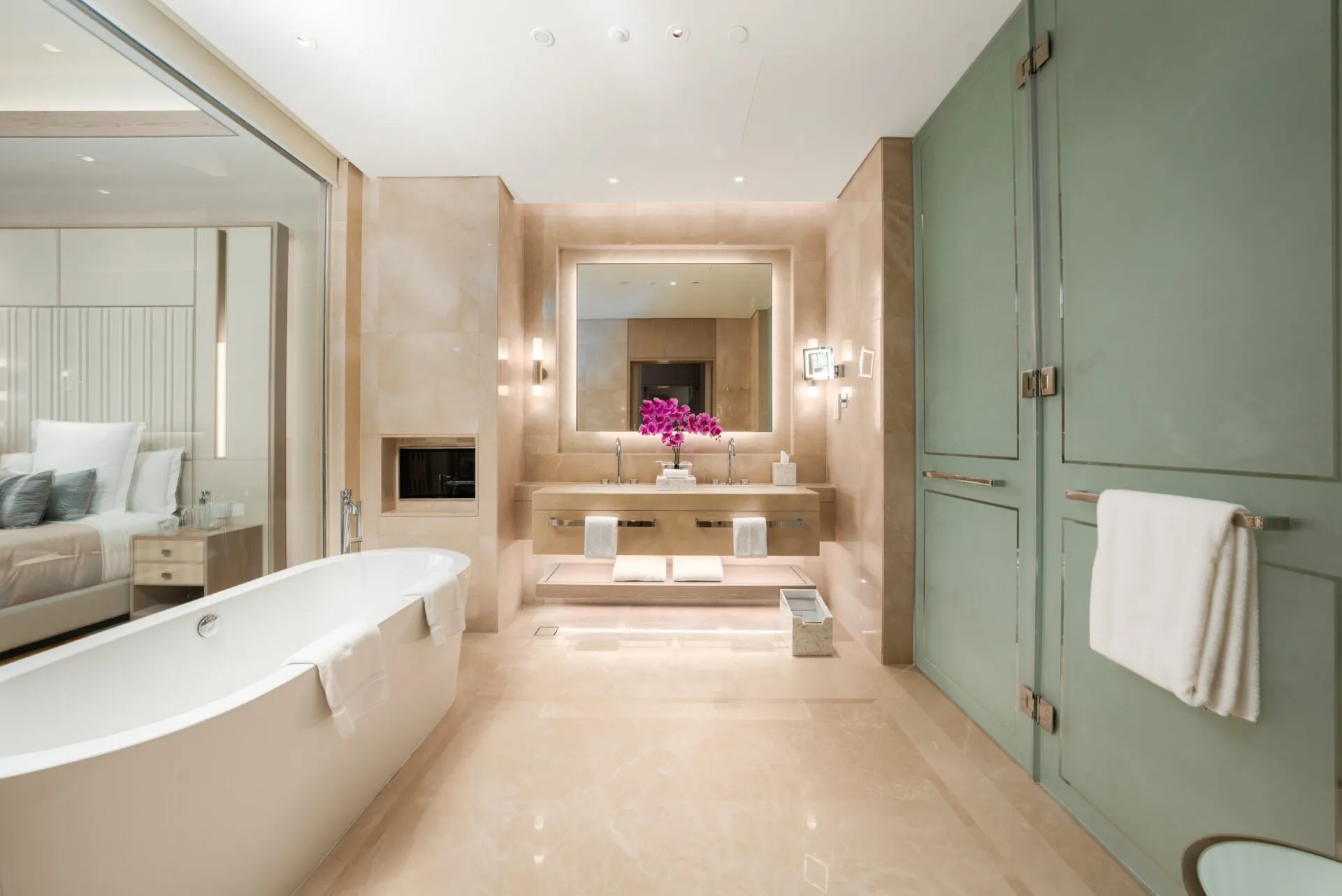 Junior Suite @ Five Luxe Hotel