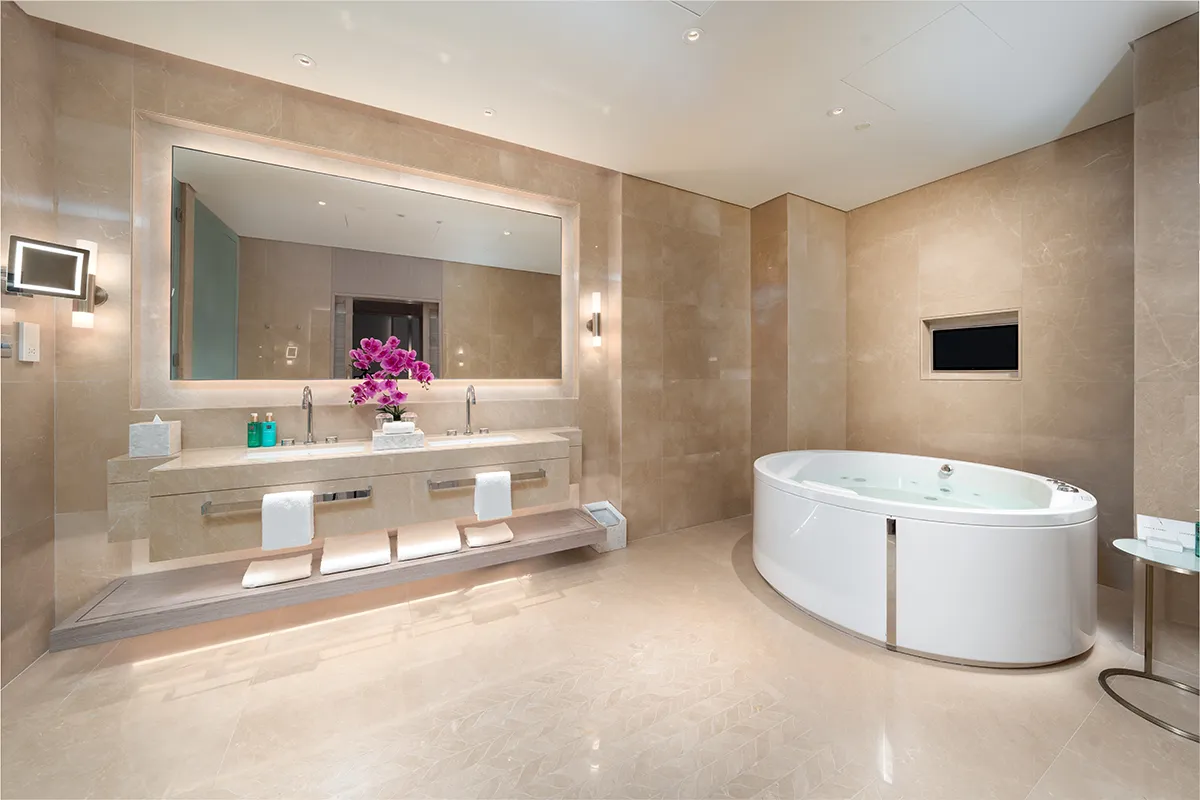 Luxe Spa Suite @ Five Luxe Hotel