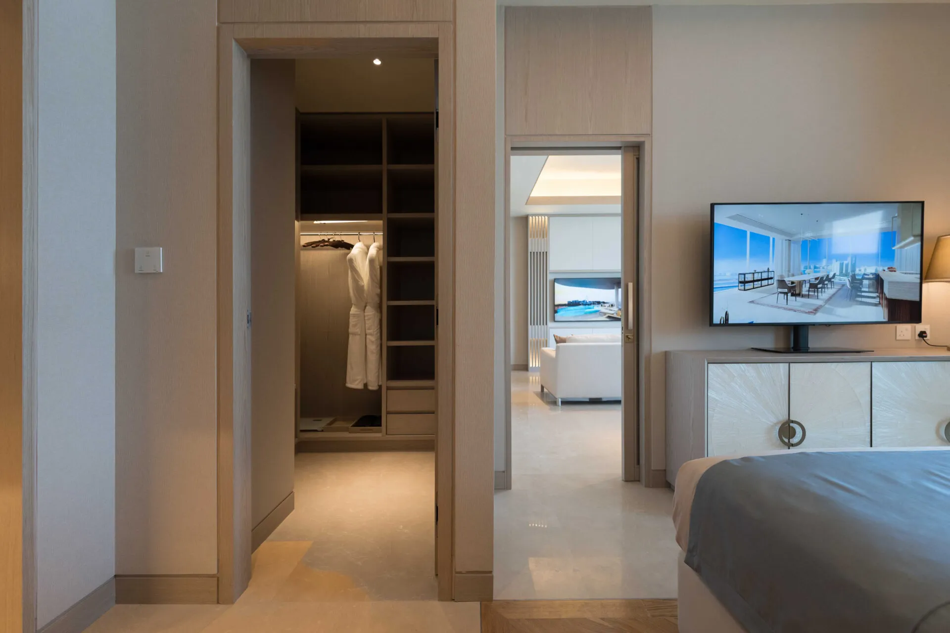 Junior Suite Sea View @ Five Luxe Hotel