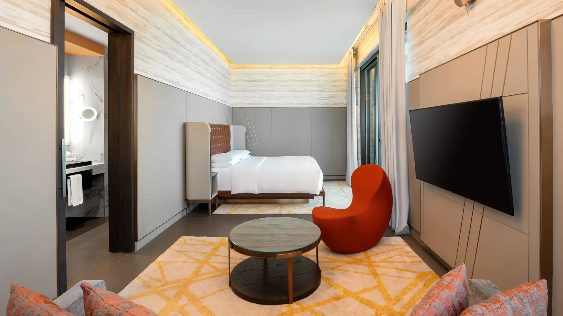 1 King Bed Deluxe Exclusive Beach Access  Comp Transfer To Mercato Mall  @ Hyatt Centric Jumeirah Dubai