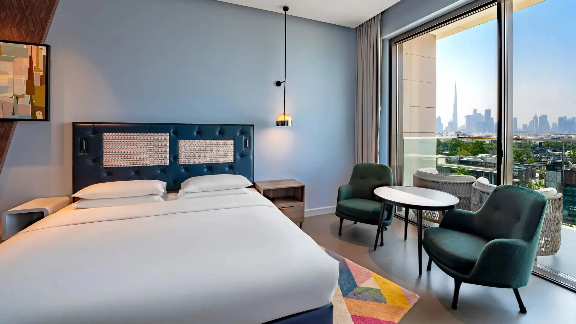 1 King Bed Skyline View Balcony  Exclusive Beach Access  Comp Transfer To Mercato @ Hyatt Centric Jumeirah Dubai