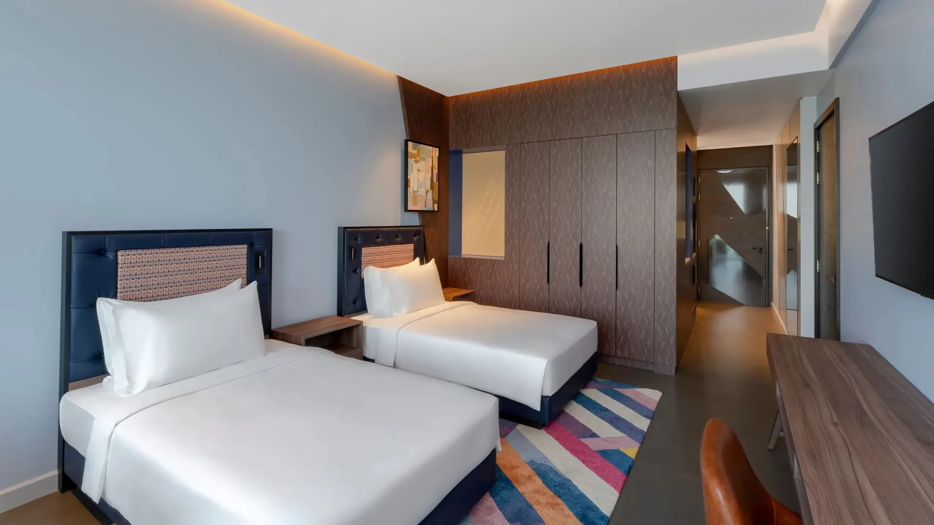 2 Twin Beds Sea View Balcony Exclusive Beach Access  Comp Transfer To Mercato Mal @ Hyatt Centric Jumeirah Dubai