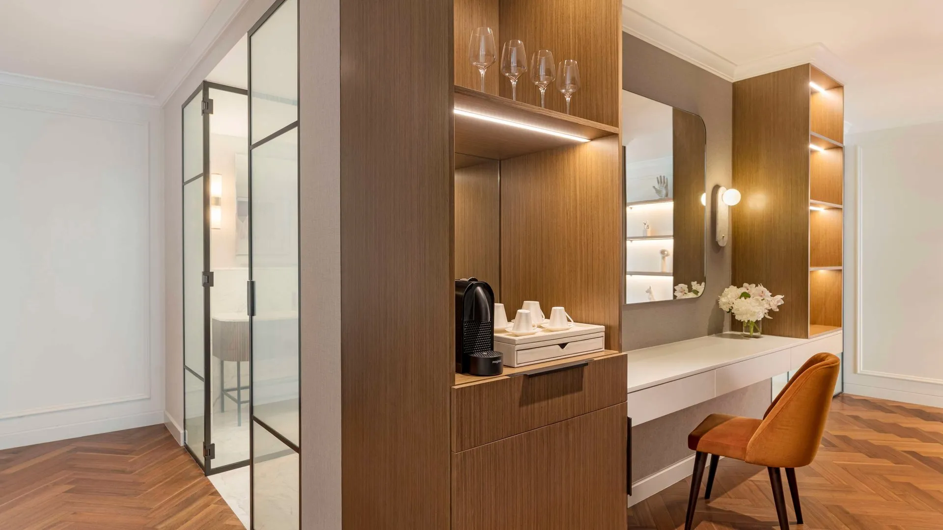 Grand Burj View Suite @ Kempinski The Boulevard Dubai