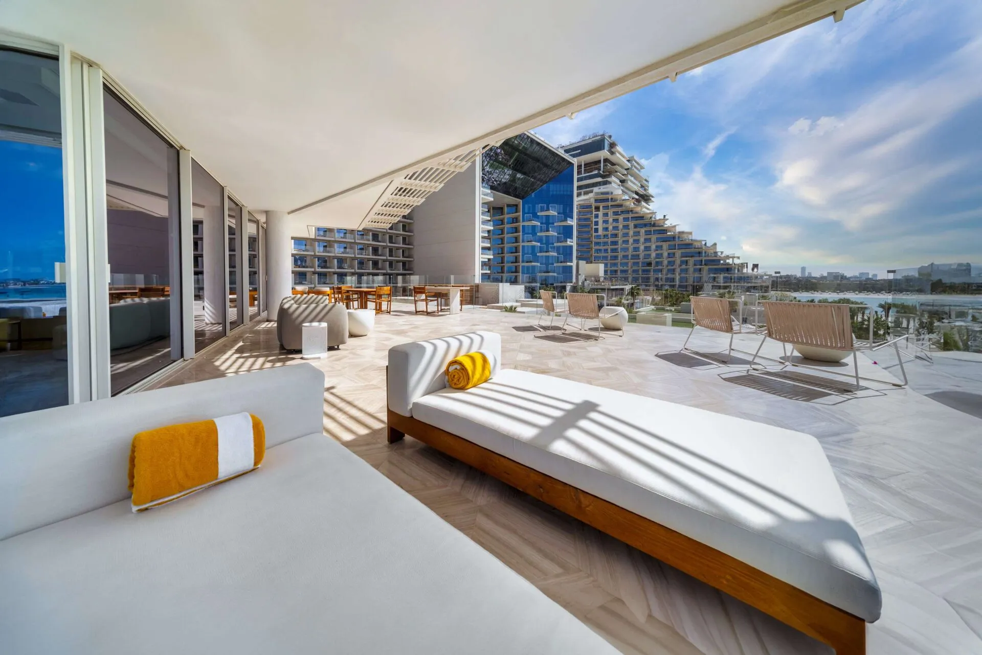 4 Bed Xl Terrace Pool Suite @ Five Palm Jumeirah Dubai