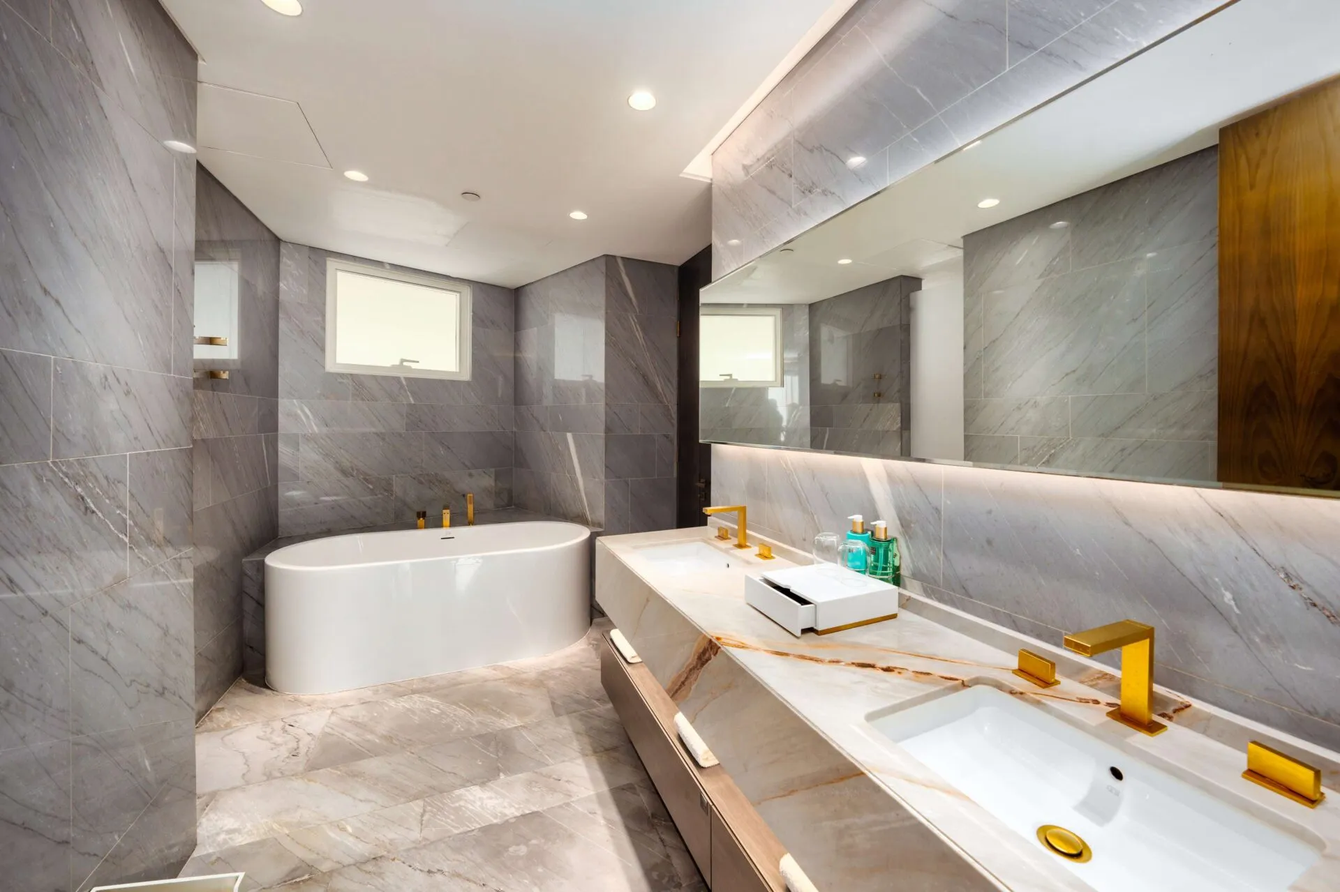 4 Bed Xl Terrace Pool Suite @ Five Palm Jumeirah Dubai