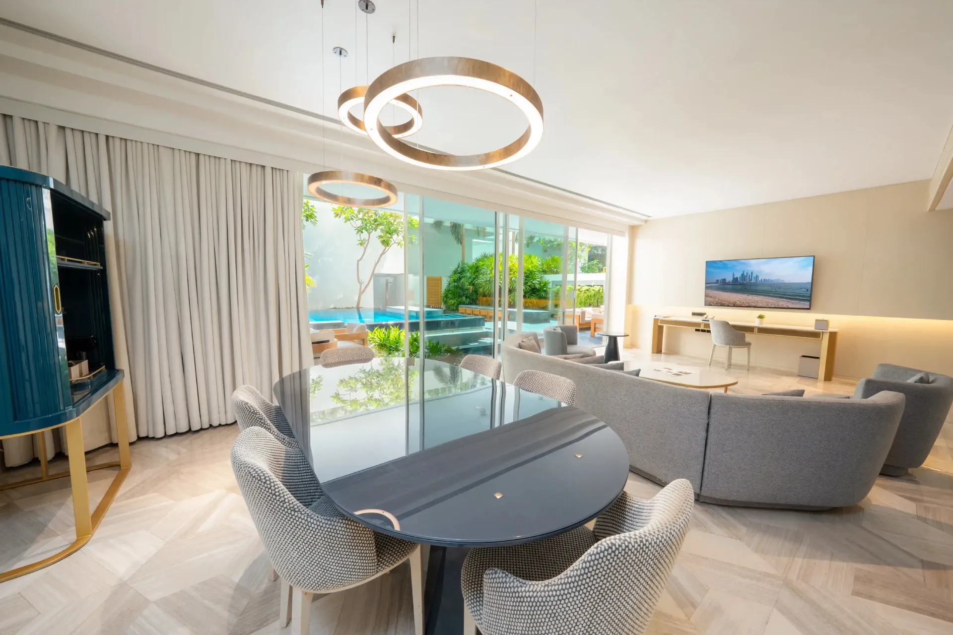 4 Bed   Duplex With Pool @ Five Palm Jumeirah Dubai