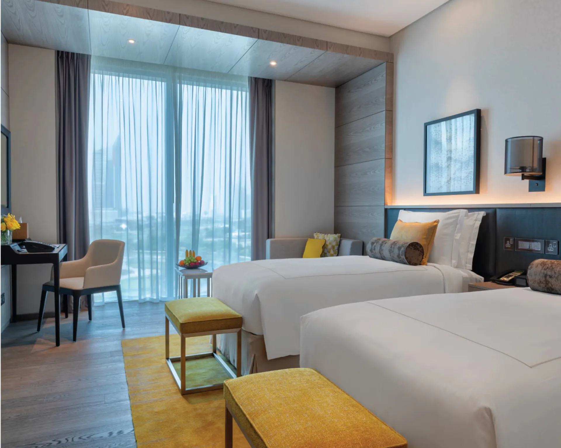 Superior Room Twin Bed   City View @ Taj Jumeirah Lakes Towers Dubai