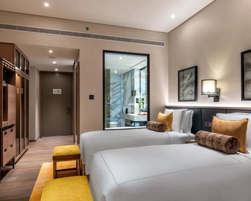 Superior Room Twin Bed Golf View @ Taj Jumeirah Lakes Towers Dubai