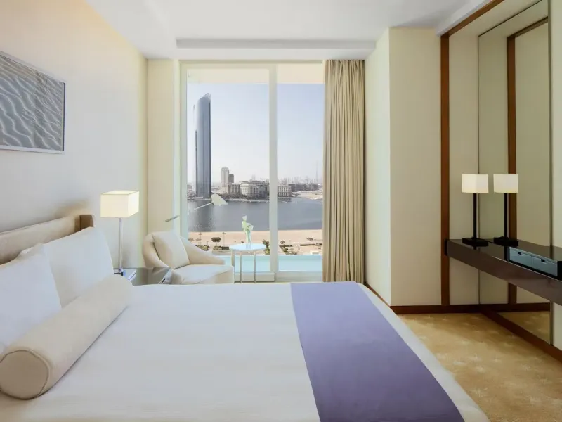 1 Bedroom Waterfront Apartment @ InterContinental Residence Suites Dubai F C