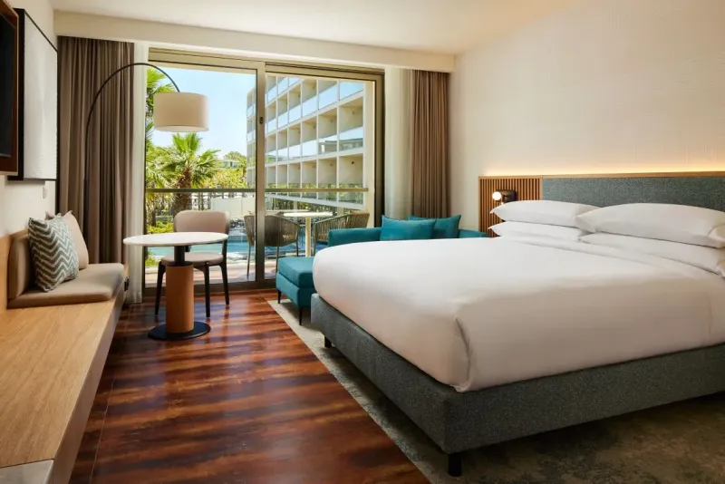 Double Deluxe King Bed @ Algarve Marriott Salgados Golf Resort  amp  Spa