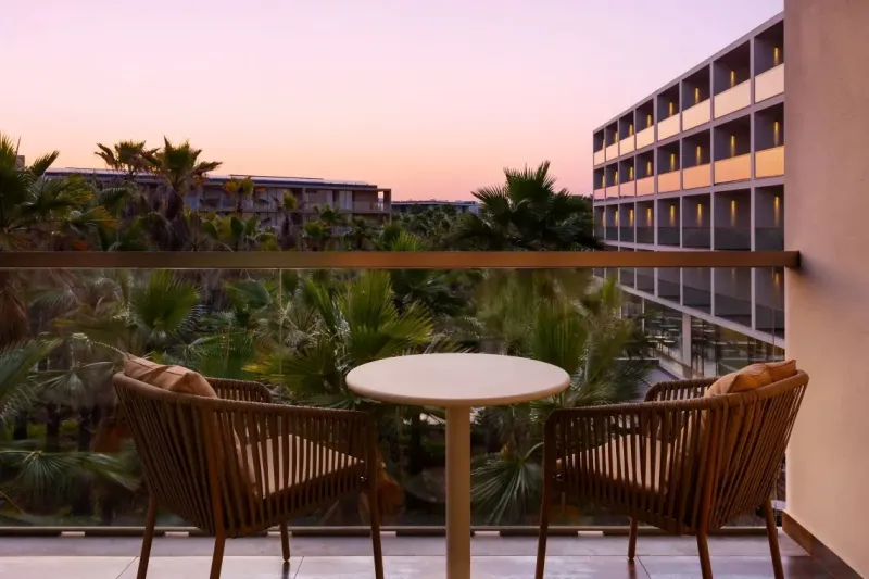 Double Deluxe King Bed @ Algarve Marriott Salgados Golf Resort  amp  Spa