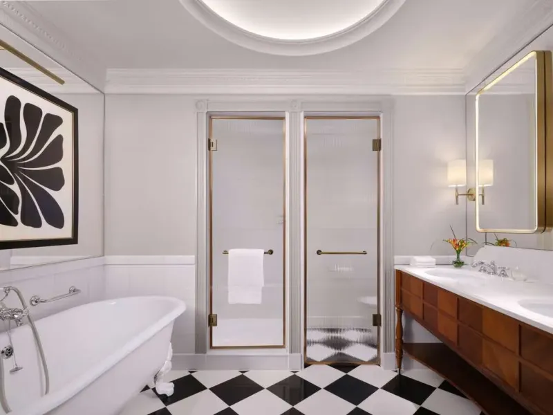 Suite Grand @ The Savoy