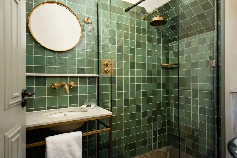 Classic Room @ Beadnell Towers  amp  Kitchen