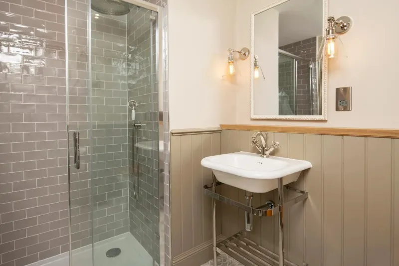 Junior Suite with Sea View @ Beadnell Towers  amp  Kitchen