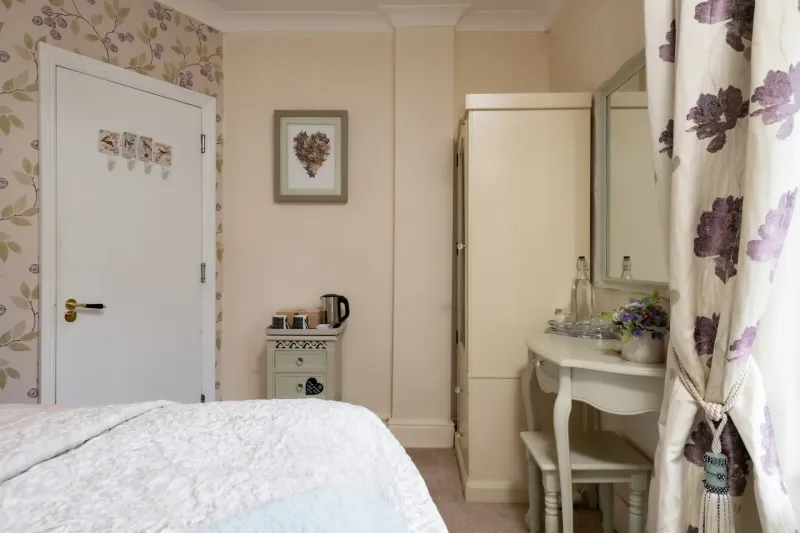 Lilac   Double Room with Walk in Shower @ Afon Rhaiadr Country House