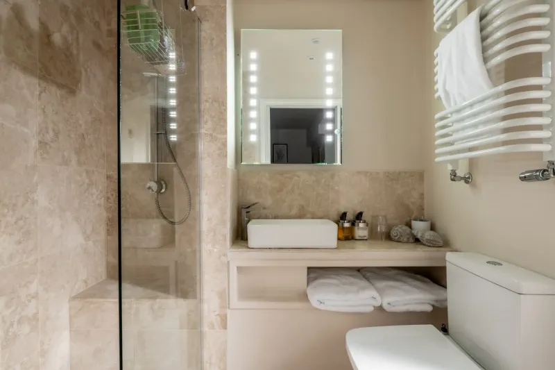 Jasmine   Garden King Room with Walk in Shower @ Afon Rhaiadr Country House