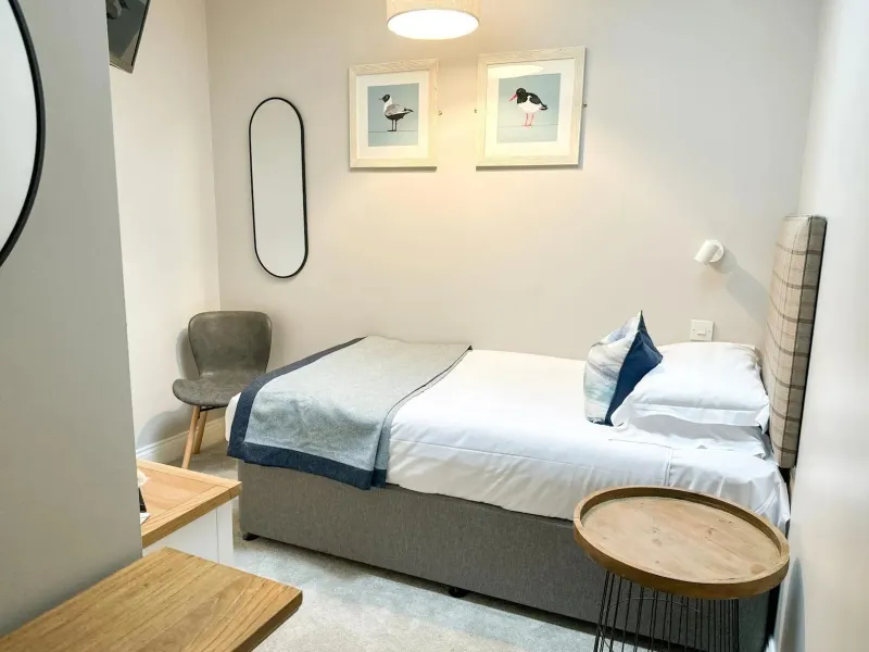 Single Skylight @ Beach House Hotel