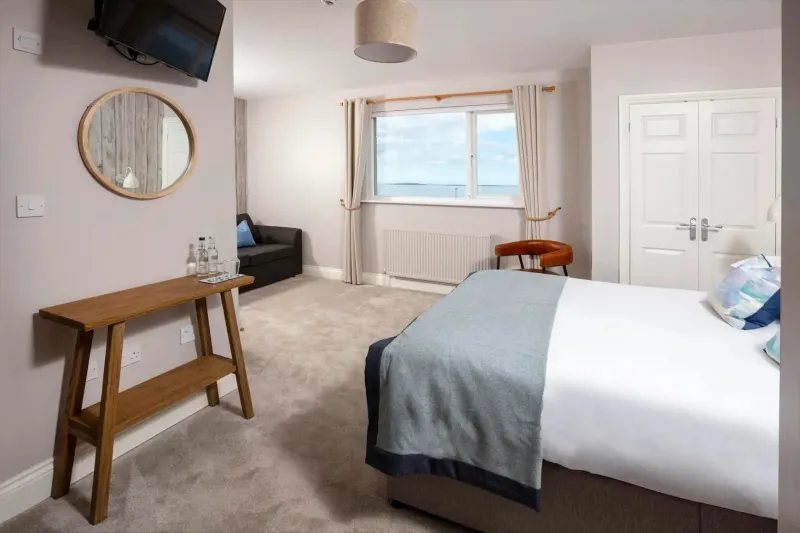 Deluxe Seaview with Sofabed @ Beach House Hotel