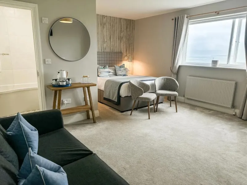 Deluxe Seaview with Sofabed @ Beach House Hotel