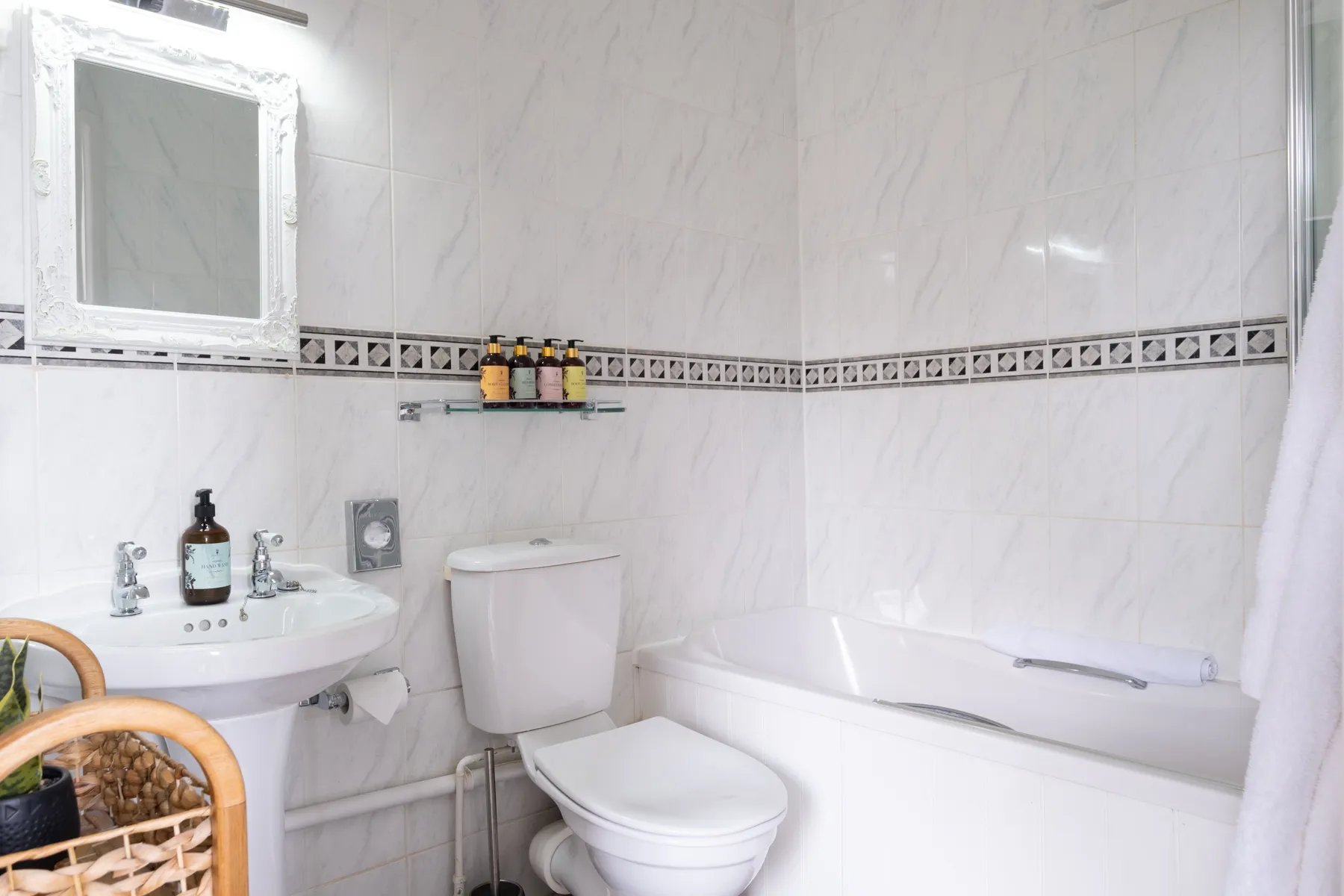 Comfortable Double @ Burleigh Court Hotel