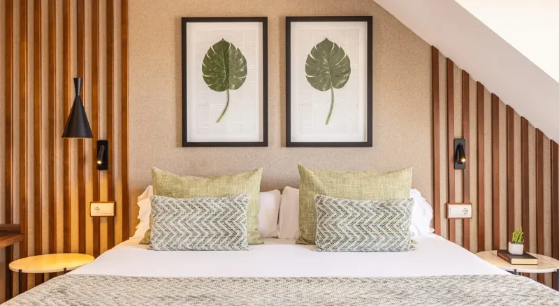 One Bedroom Pennthouse Suite  2 Adults   2 Children  @ Zafiro Palace Palmanova