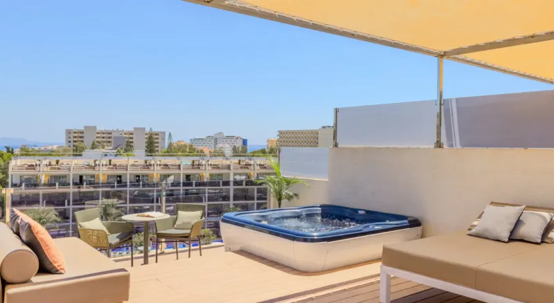 One Bedroom Pennthouse Suite  2 Adults   2 Children  @ Zafiro Palace Palmanova