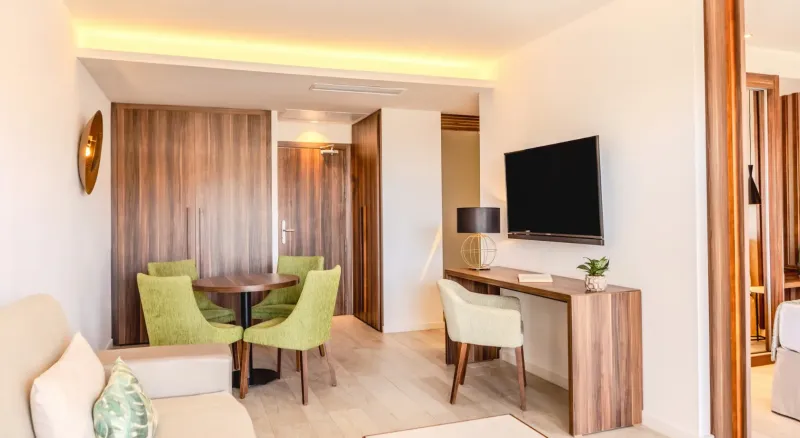 One Bedroom Penthouse Suite  2 Adults  @ Zafiro Palace Palmanova