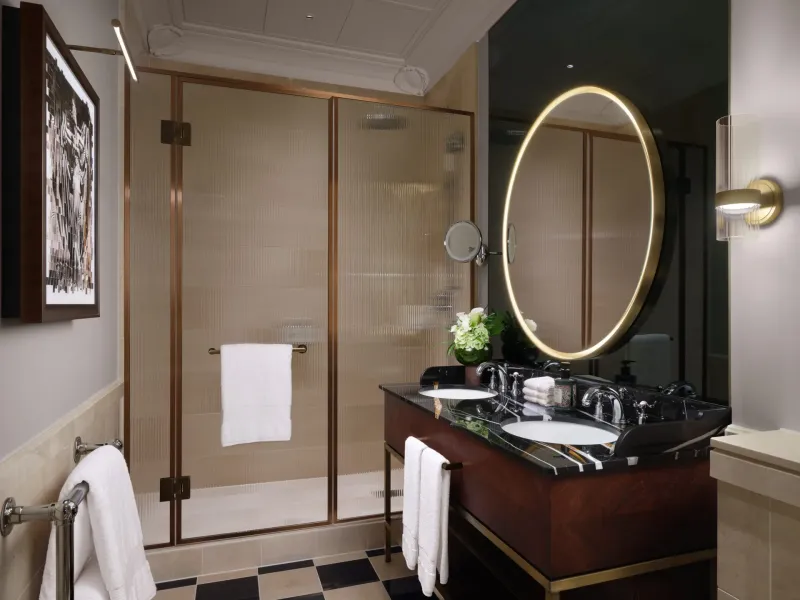 Luxury 2 Single   376sf  35sm @ The Savoy