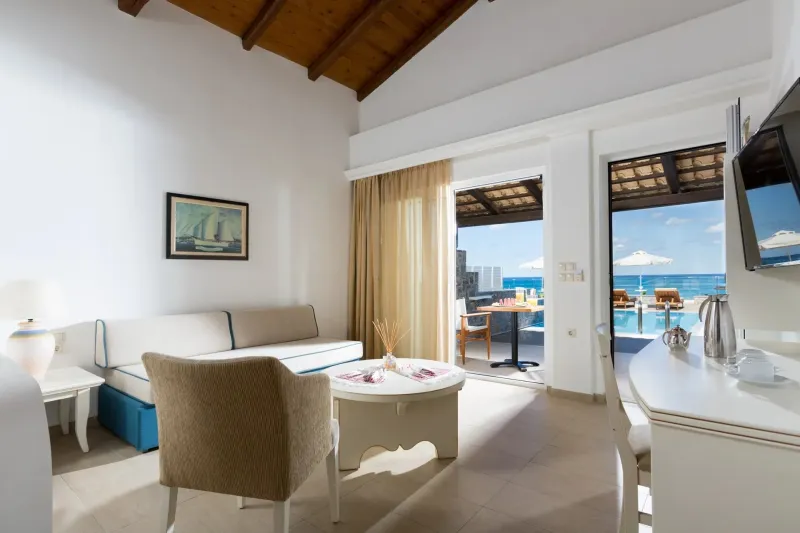 Deluxe Bungalow Suite Open Plan Beach Front w  Private Pool @ Alexander Beach Hotel  amp  Village Resort