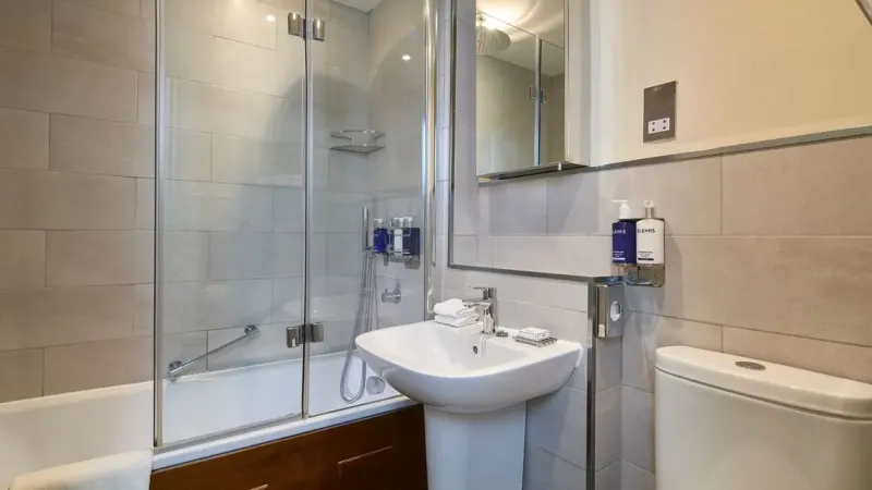 Superior Double Room @ Sloane Square Hotel