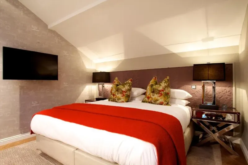 Douglas Duplex Suite @ Oddfellows Chester