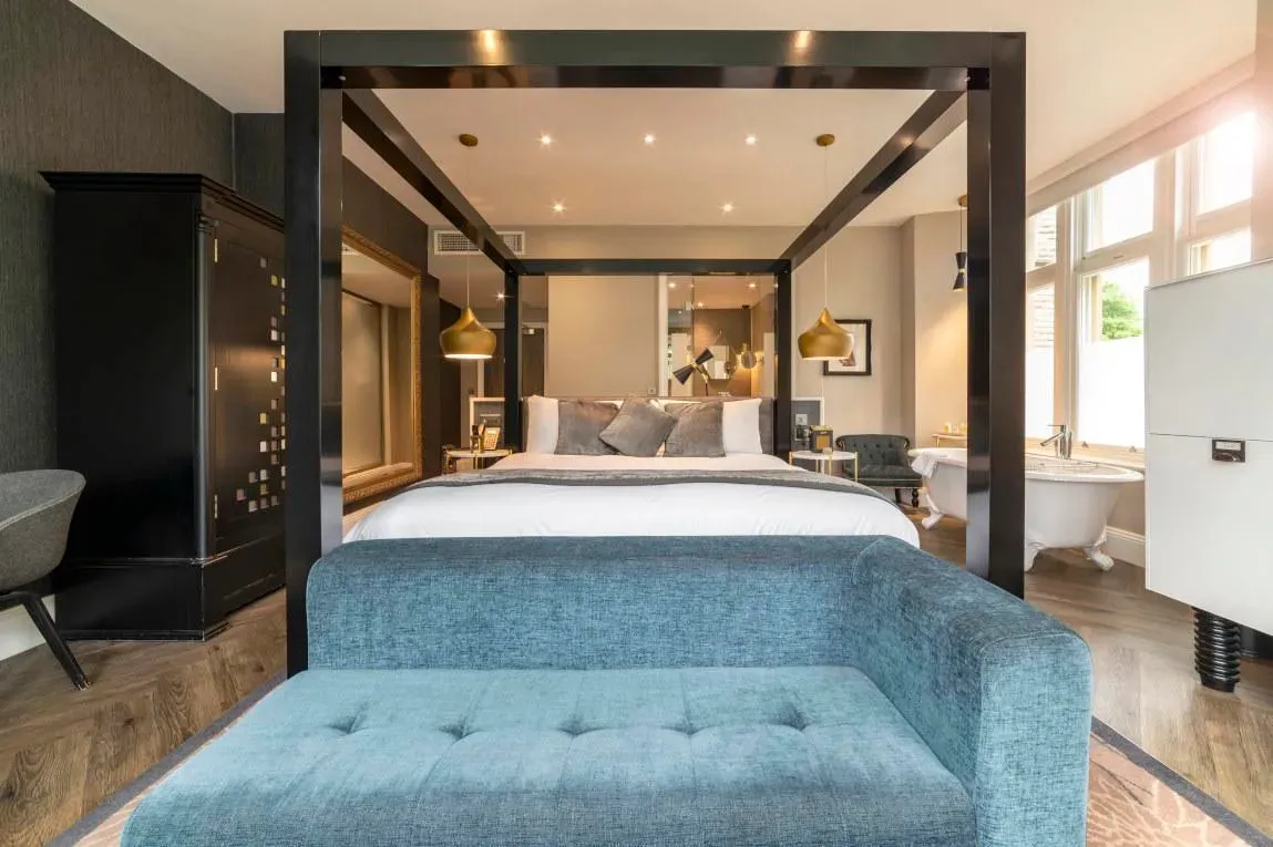Kendal Suite @ Oddfellows On The Park
