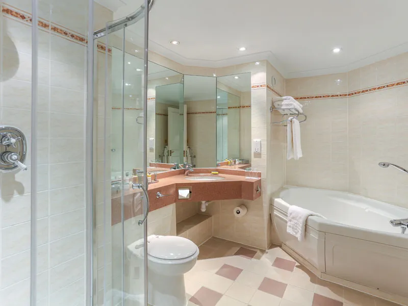 Turret Junior Suite @ Dalmahoy Hotel  amp  Country Club