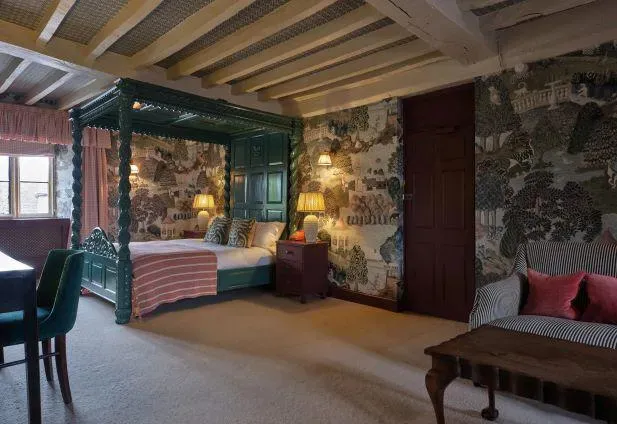Master Suite @ The Old Bell Hotel