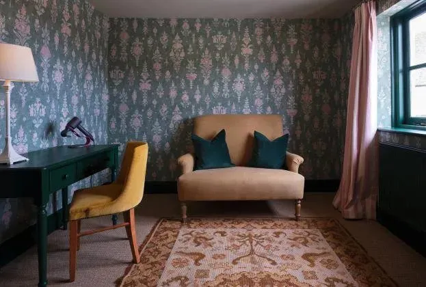 Master Cosy Room @ The Old Bell Hotel