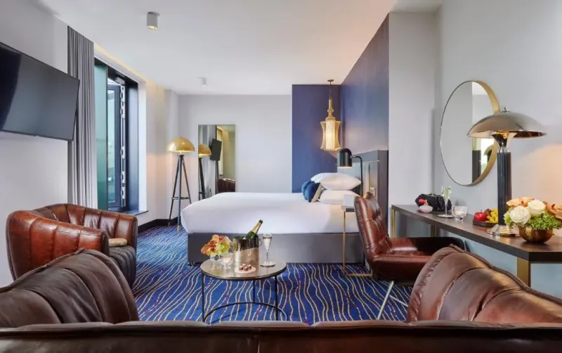 Deluxe Suite   1 King Bed @ The Grafton Hotel Dublin