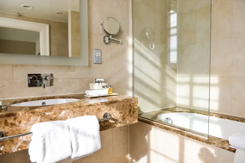 Contemporary Classic Twin @ The Grand York