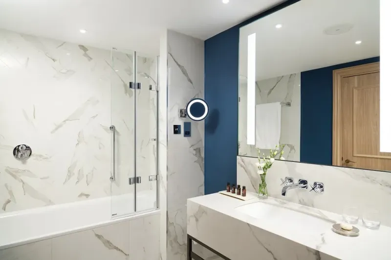 Contemporary Classic Twin @ The Grand York