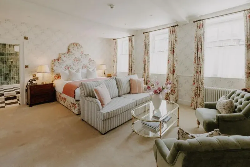 Junior Suite @ The William Cecil