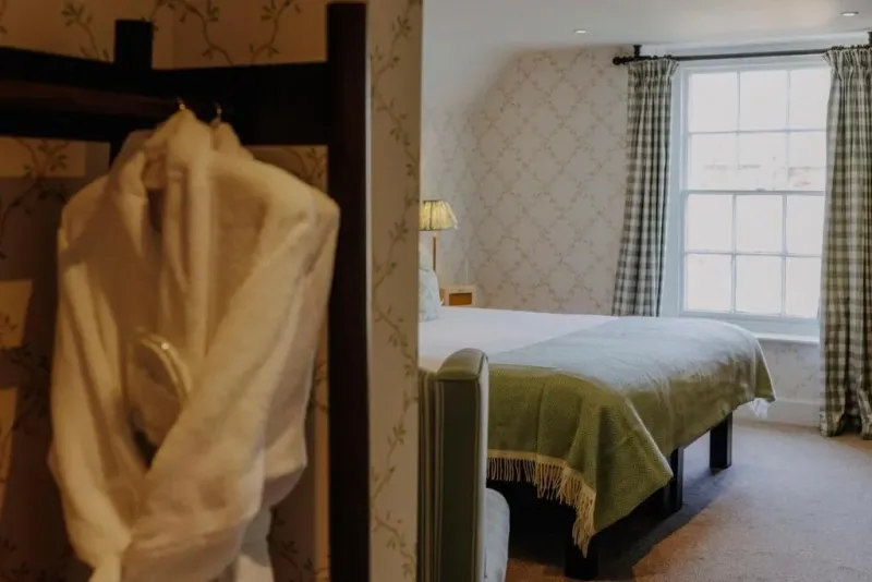 Large Room @ The William Cecil