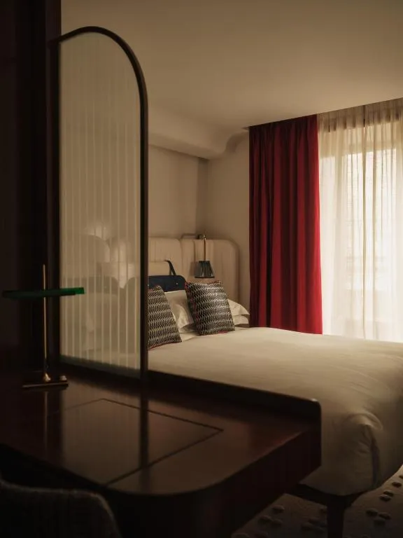Standard Double Room @ The Shepherd Mayfair