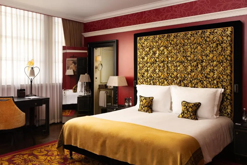 Junior Suite @ L oscar London