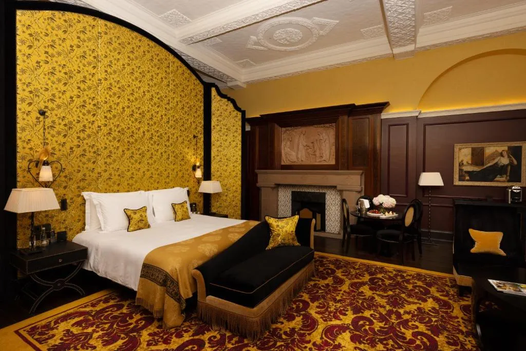 L oscar Suite @ L oscar London