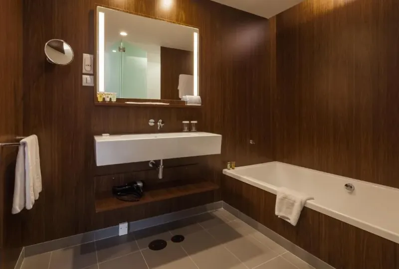 SUPERIOR @ Vincci Porto