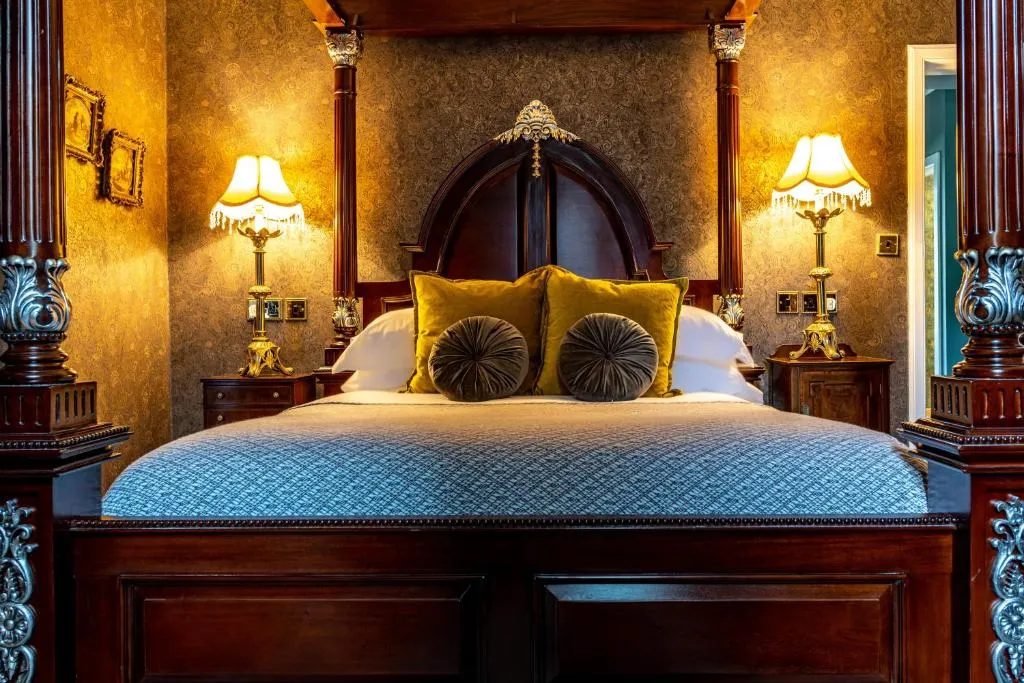 Two Bedroom Suite @ Melville Castle Hotel
