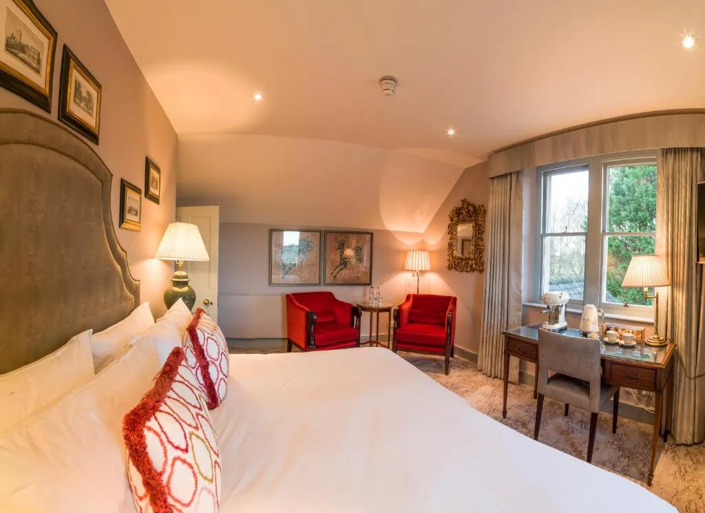 Elegant Room @ Homewood Hotel and Spa